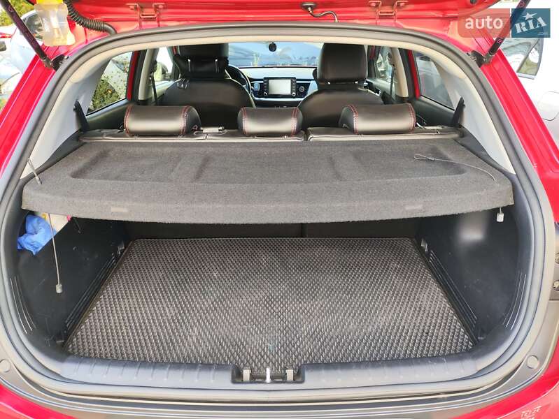 Внедорожник / Кроссовер Kia Stonic 2018 в Харькове