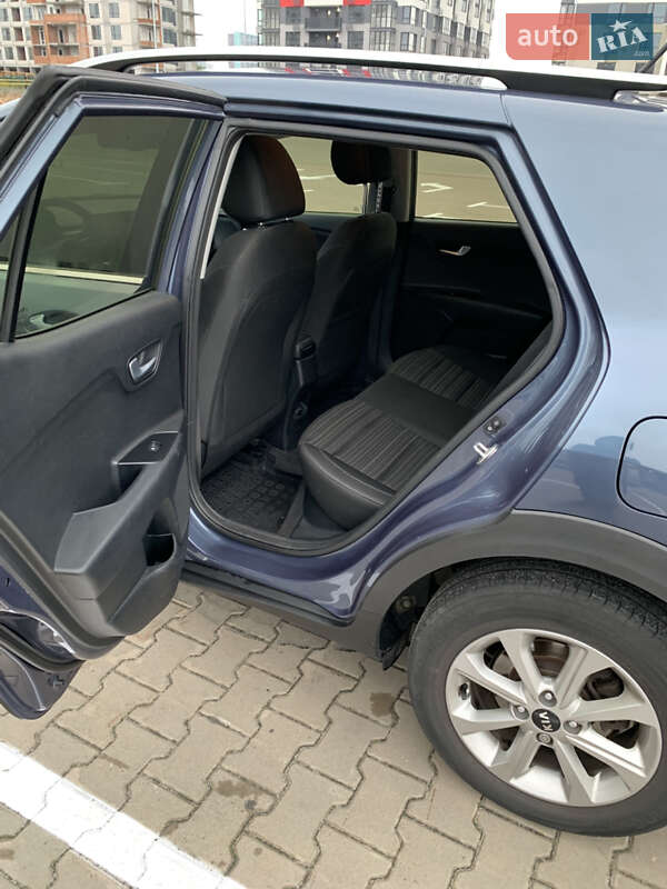 Внедорожник / Кроссовер Kia Stonic 2020 в Киеве фото 10 Внедорожник / Кроссовер Kia Stonic 2020 в Киеве