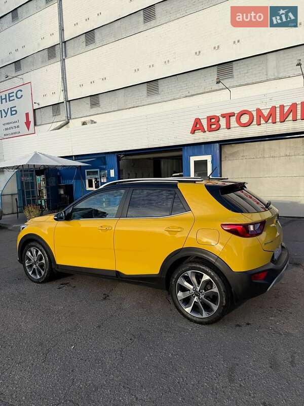 Позашляховик / Кросовер Kia Stonic 2020 в Києві