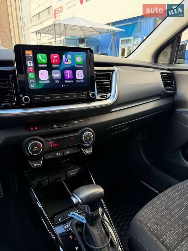 Позашляховик / Кросовер Kia Stonic 2020 в Києві