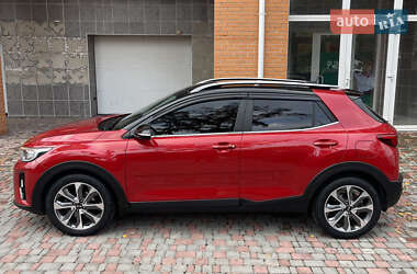 Внедорожник / Кроссовер Kia Stonic 2019 в 