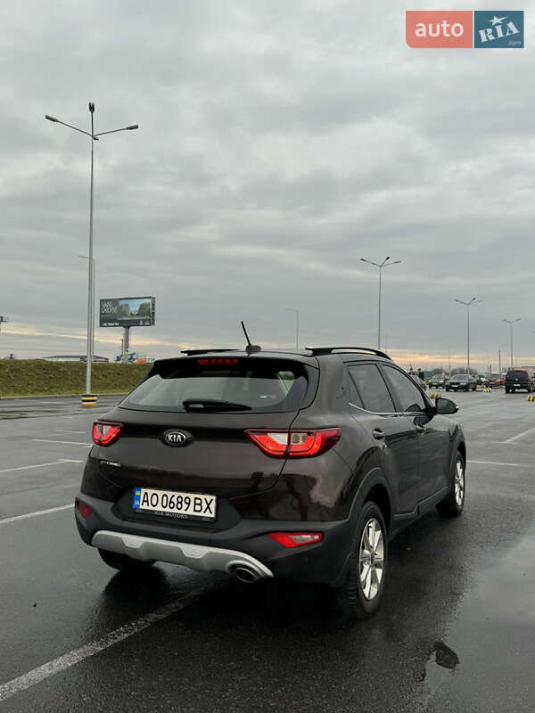 Внедорожник / Кроссовер Kia Stonic 2018 в Львове
