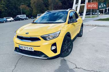 Позашляховик / Кросовер Kia Stonic 2017 в Вінниці