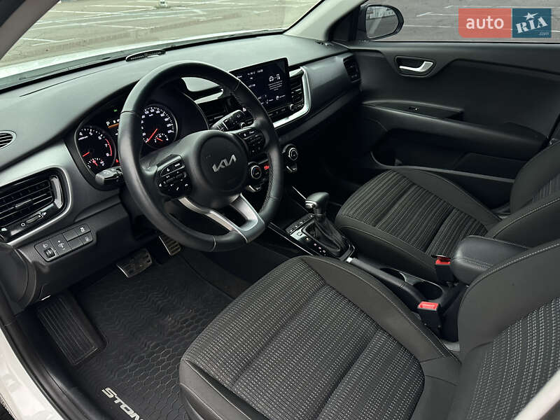 Внедорожник / Кроссовер Kia Stonic 2021 в Киеве