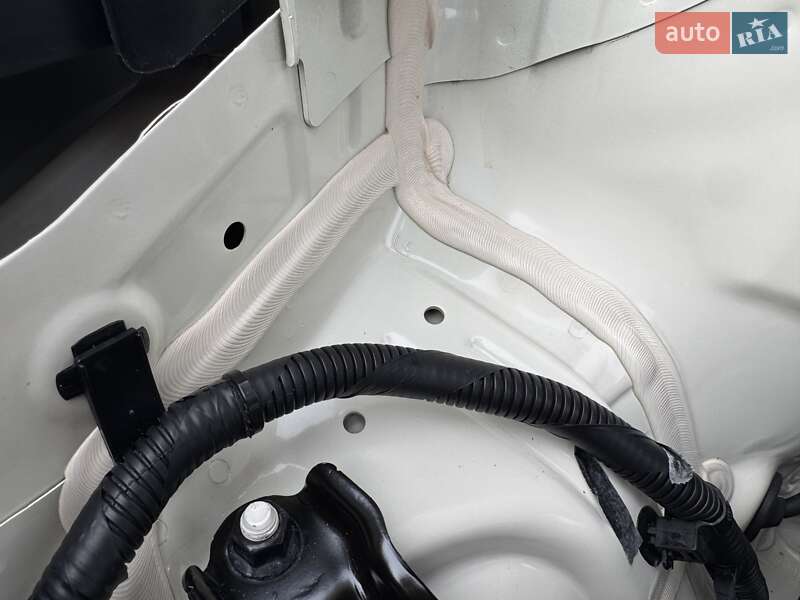 Позашляховик / Кросовер Kia Stonic 2022 в Києві