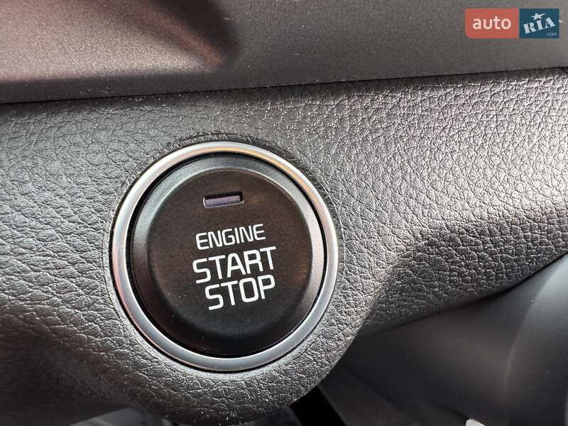 Позашляховик / Кросовер Kia Stonic 2022 в Києві