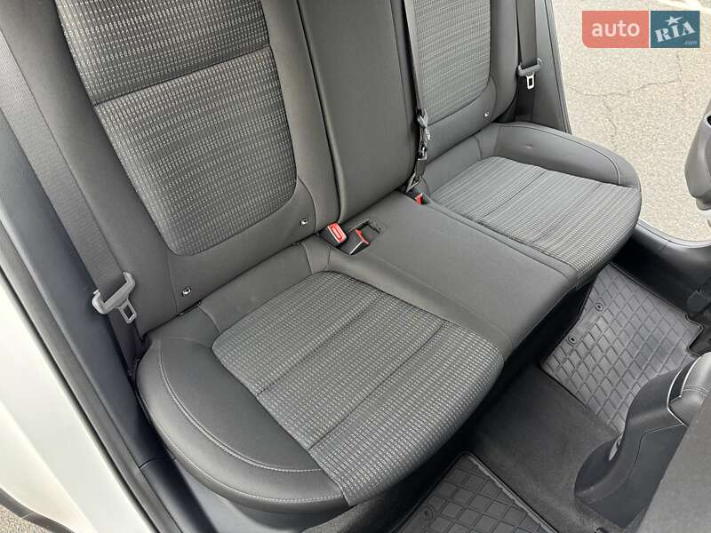 Позашляховик / Кросовер Kia Stonic 2022 в Києві