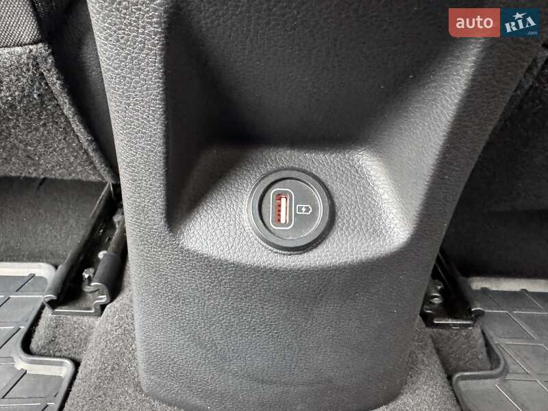 Позашляховик / Кросовер Kia Stonic 2022 в Києві