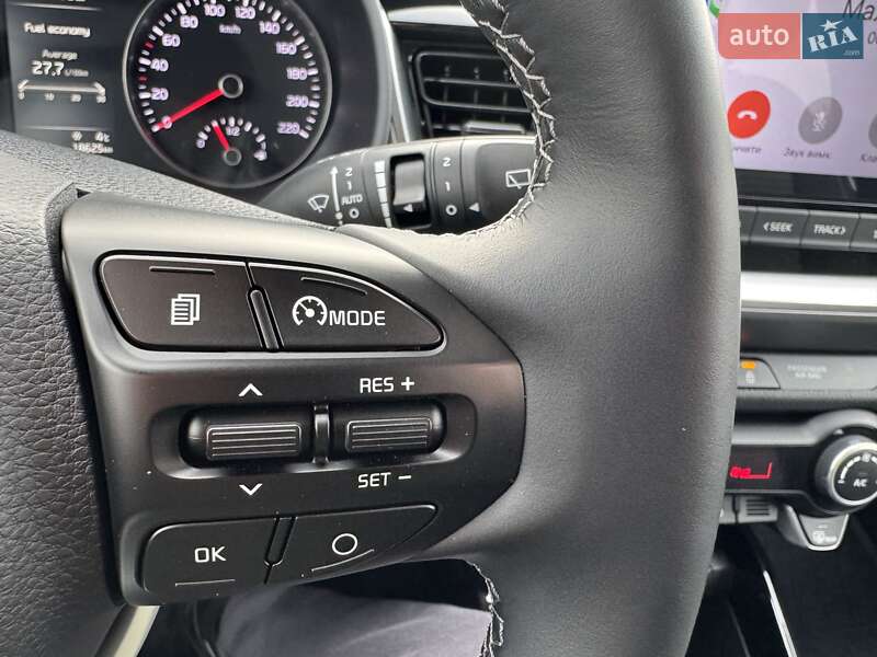 Позашляховик / Кросовер Kia Stonic 2022 в Києві