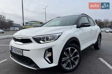 Позашляховик / Кросовер Kia Stonic 2022 в Києві