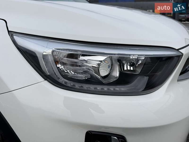 Внедорожник / Кроссовер Kia Stonic 2022 в Киеве