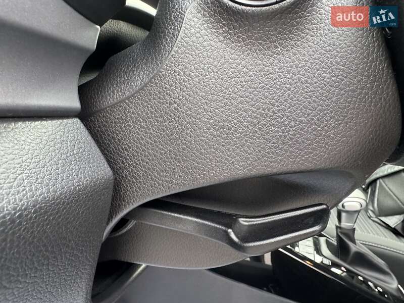 Внедорожник / Кроссовер Kia Stonic 2022 в Киеве