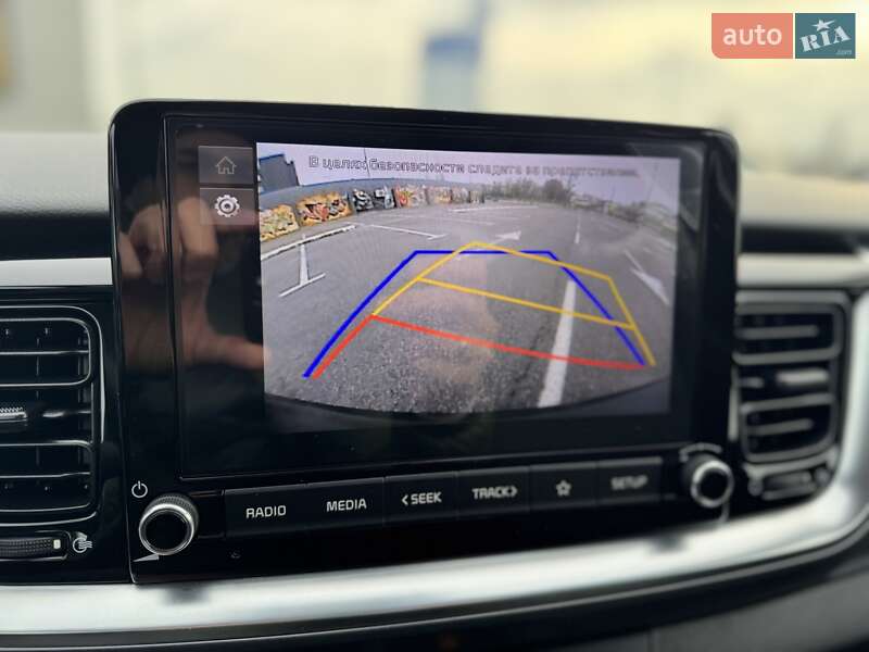 Внедорожник / Кроссовер Kia Stonic 2022 в Киеве