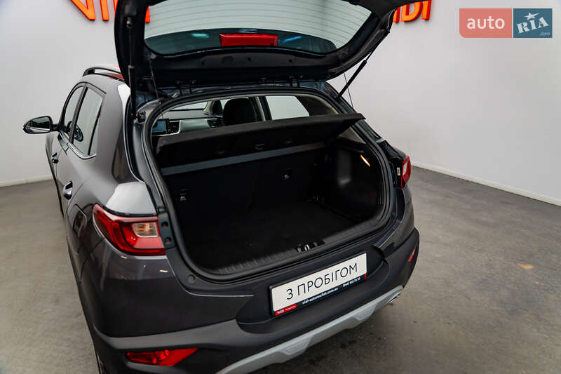 Внедорожник / Кроссовер Kia Stonic 2019 в Киеве