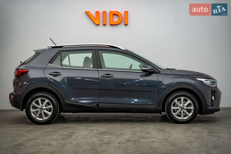Внедорожник / Кроссовер Kia Stonic 2019 в Киеве