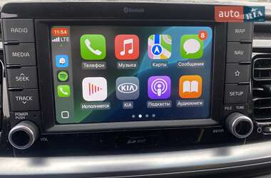 Внедорожник / Кроссовер Kia Stonic 2017 в Виннице