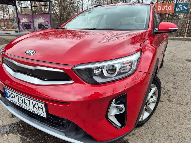 Внедорожник / Кроссовер Kia Stonic 2020 в Запорожье
