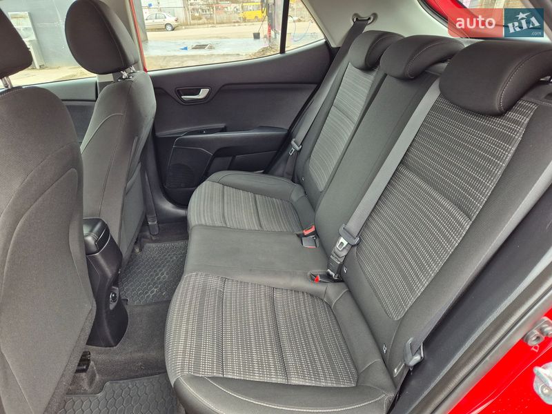 Внедорожник / Кроссовер Kia Stonic 2020 в Запорожье