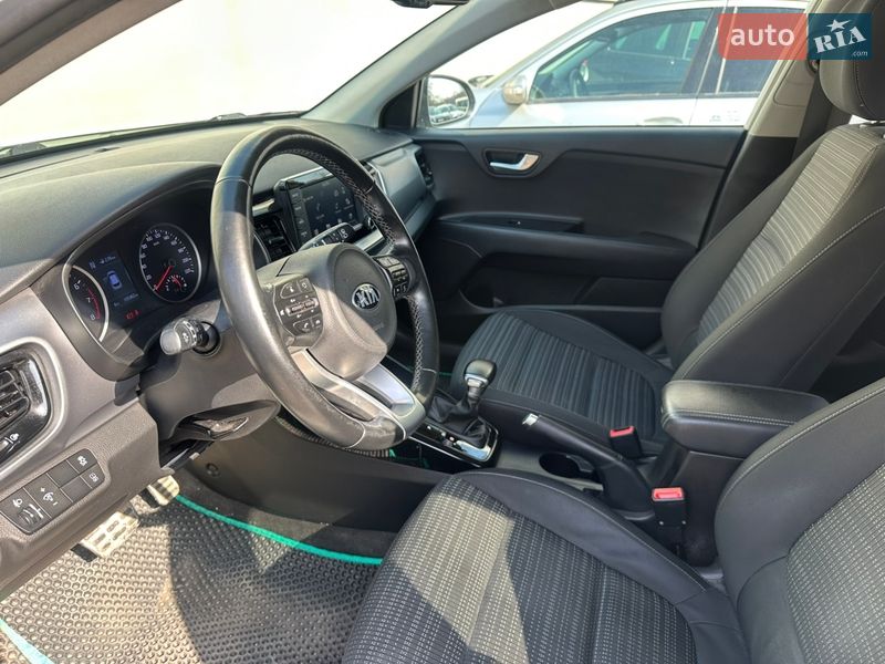 Позашляховик / Кросовер Kia Stonic 2019 в Києві