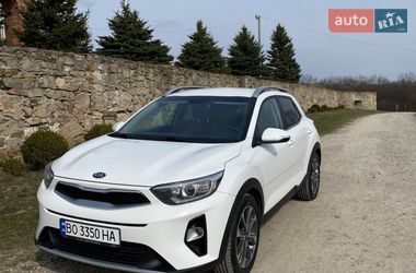 Внедорожник / Кроссовер Kia Stonic 2019 в Теребовле