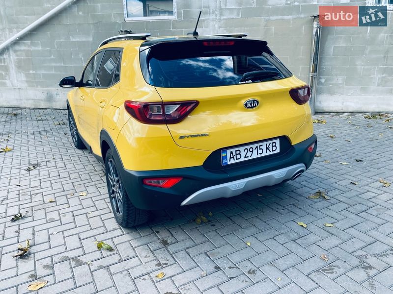 Внедорожник / Кроссовер Kia Stonic 2017 в Виннице
