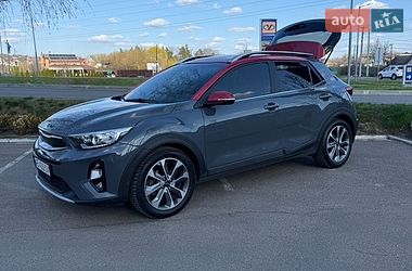 Позашляховик / Кросовер Kia Stonic 2020 в Смілі