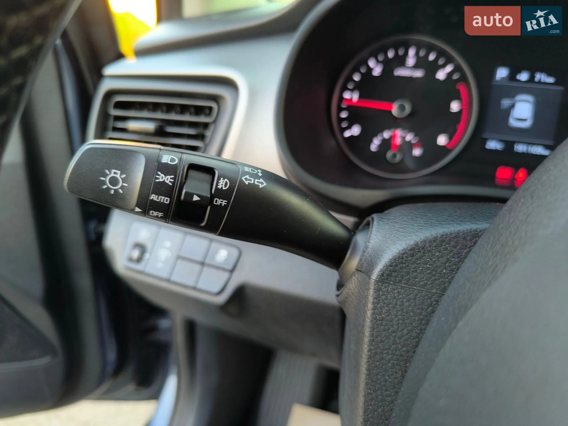 2018 Kia Stonic - мініатюра 27