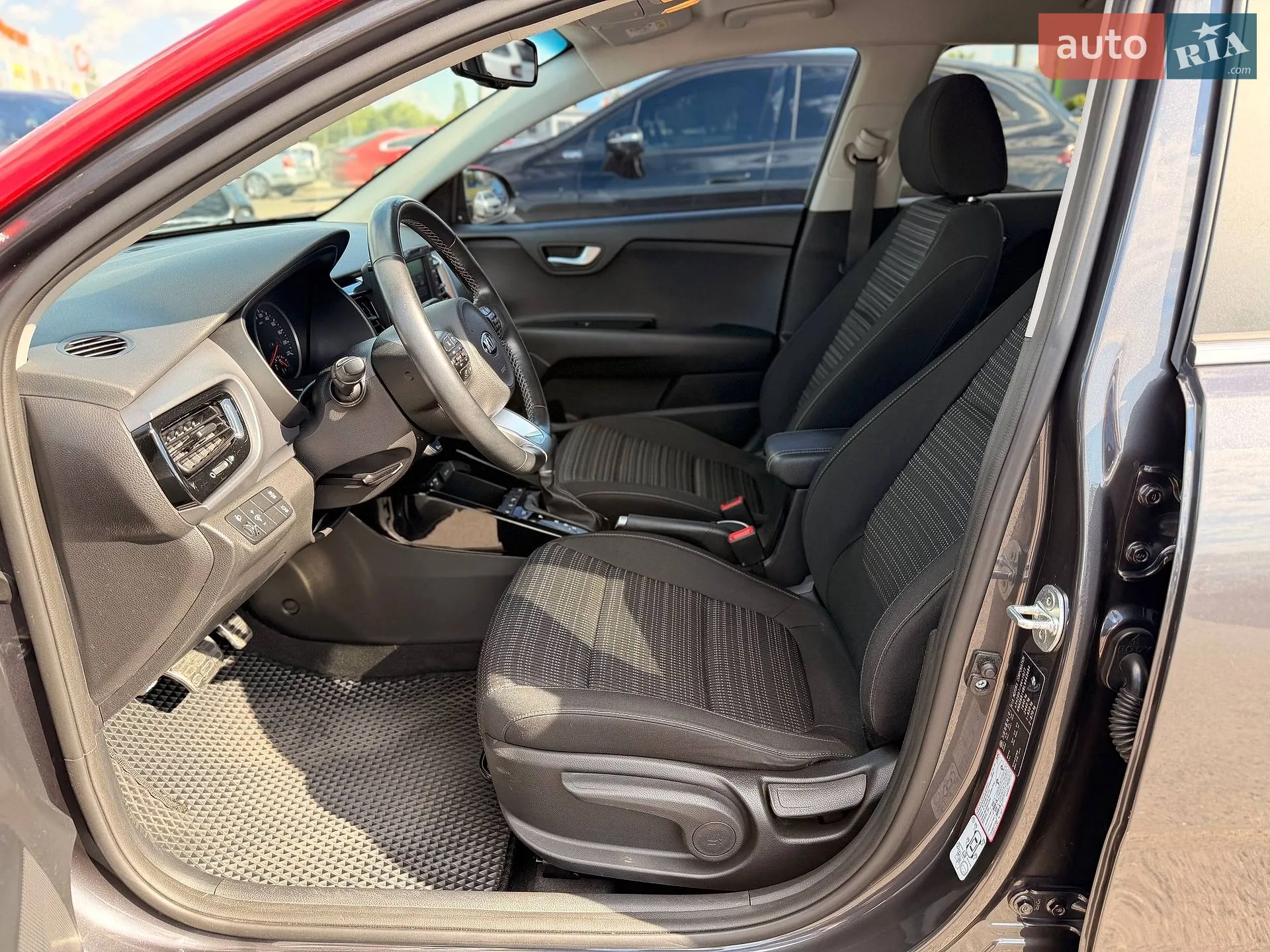 2020 Kia Stonic - мініатюра 43