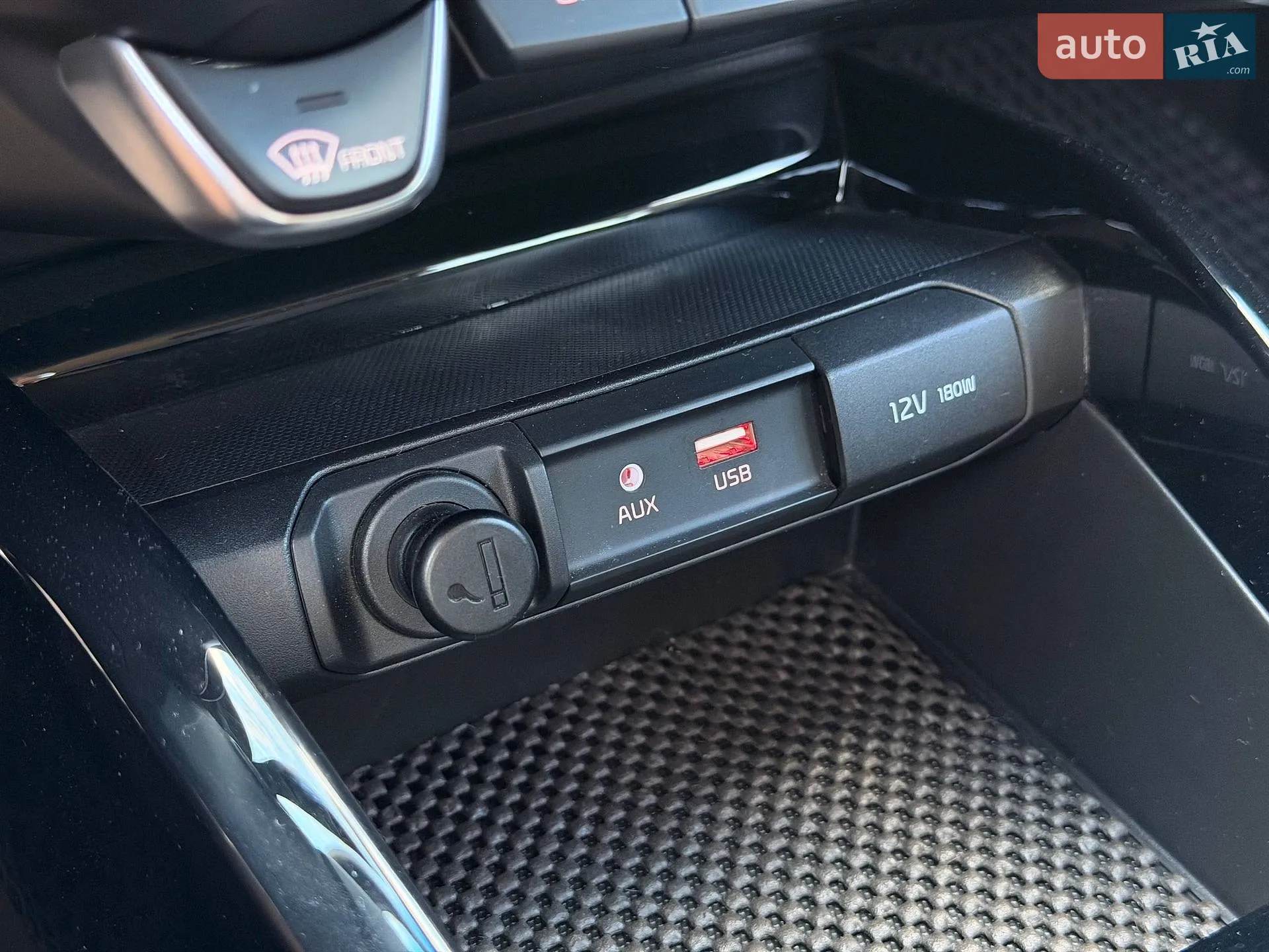 2020 Kia Stonic - мініатюра 74