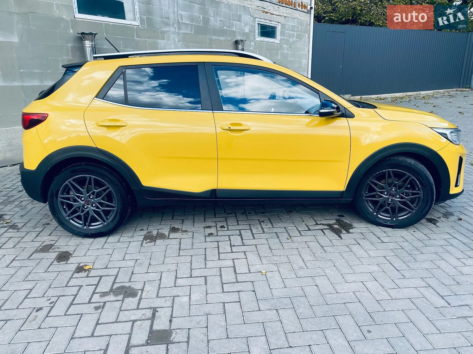 2017 Kia Stonic - мініатюра 11