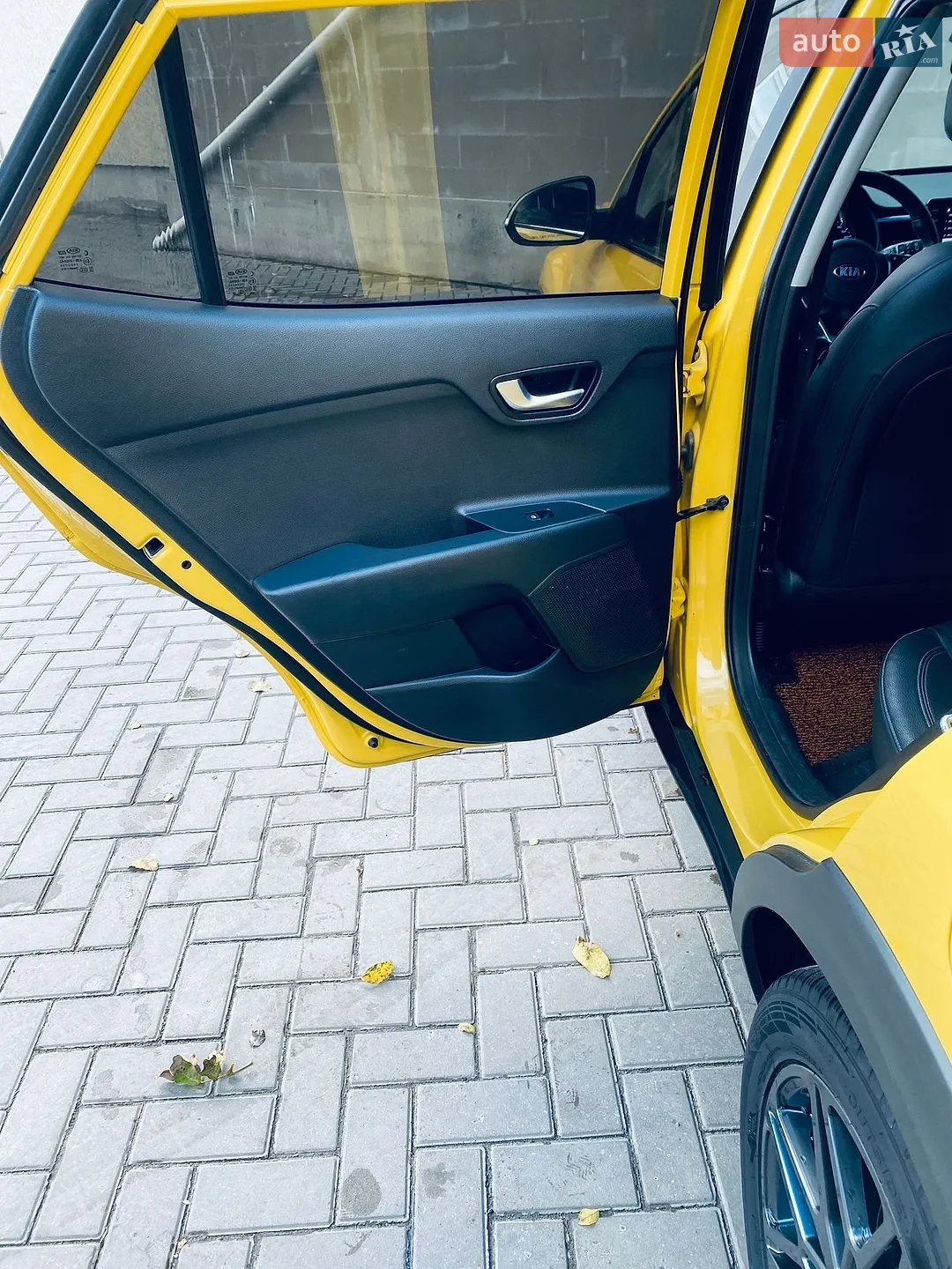 2017 Kia Stonic - мініатюра 25