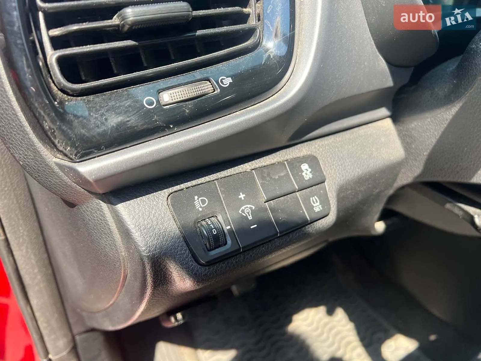 2017 Kia Stonic - мініатюра 22