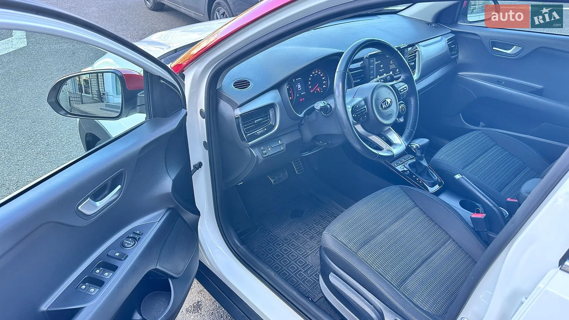 2020 Kia Stonic - мініатюра 14