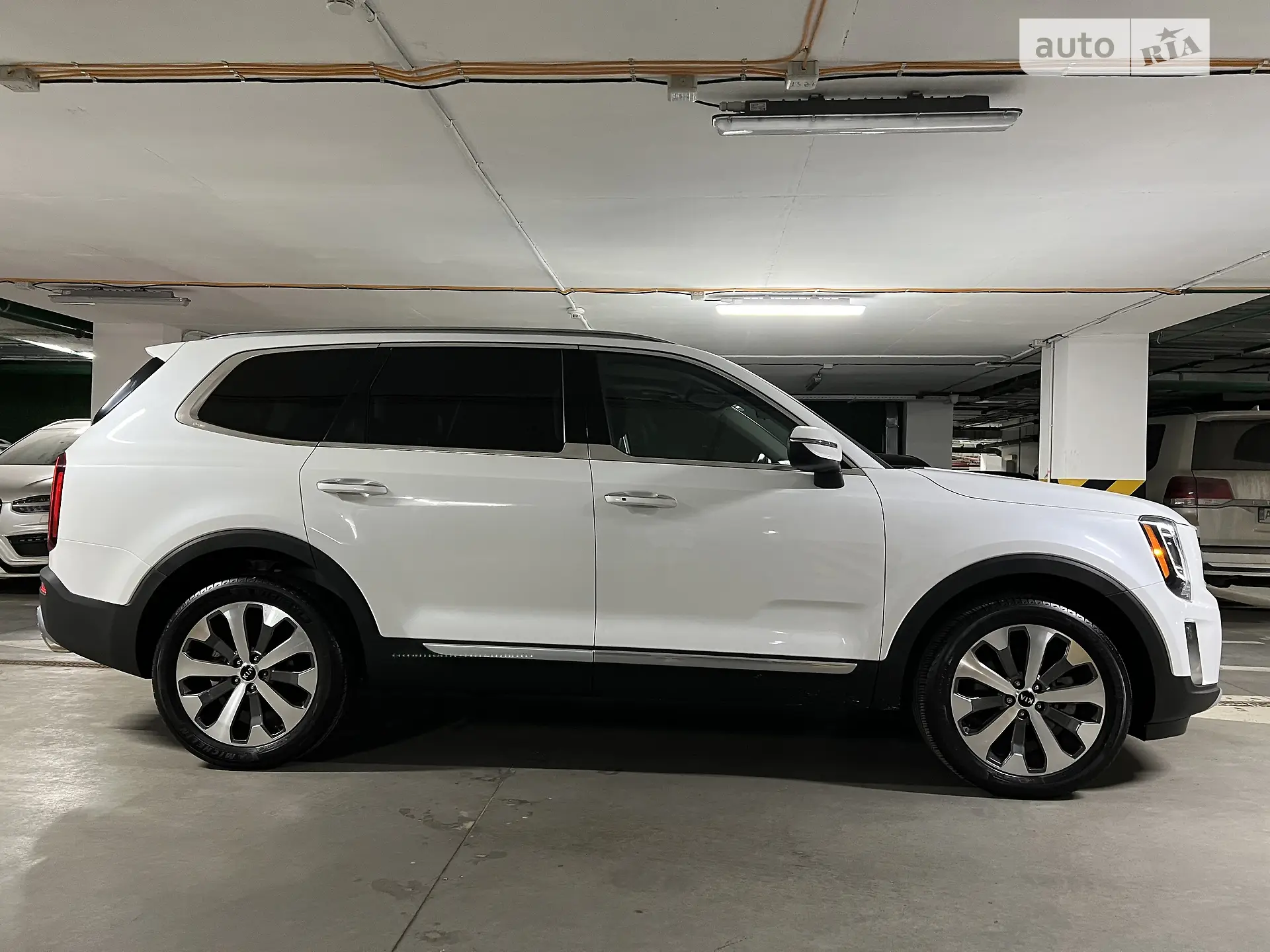 2019 Kia Telluride - мініатюра 12