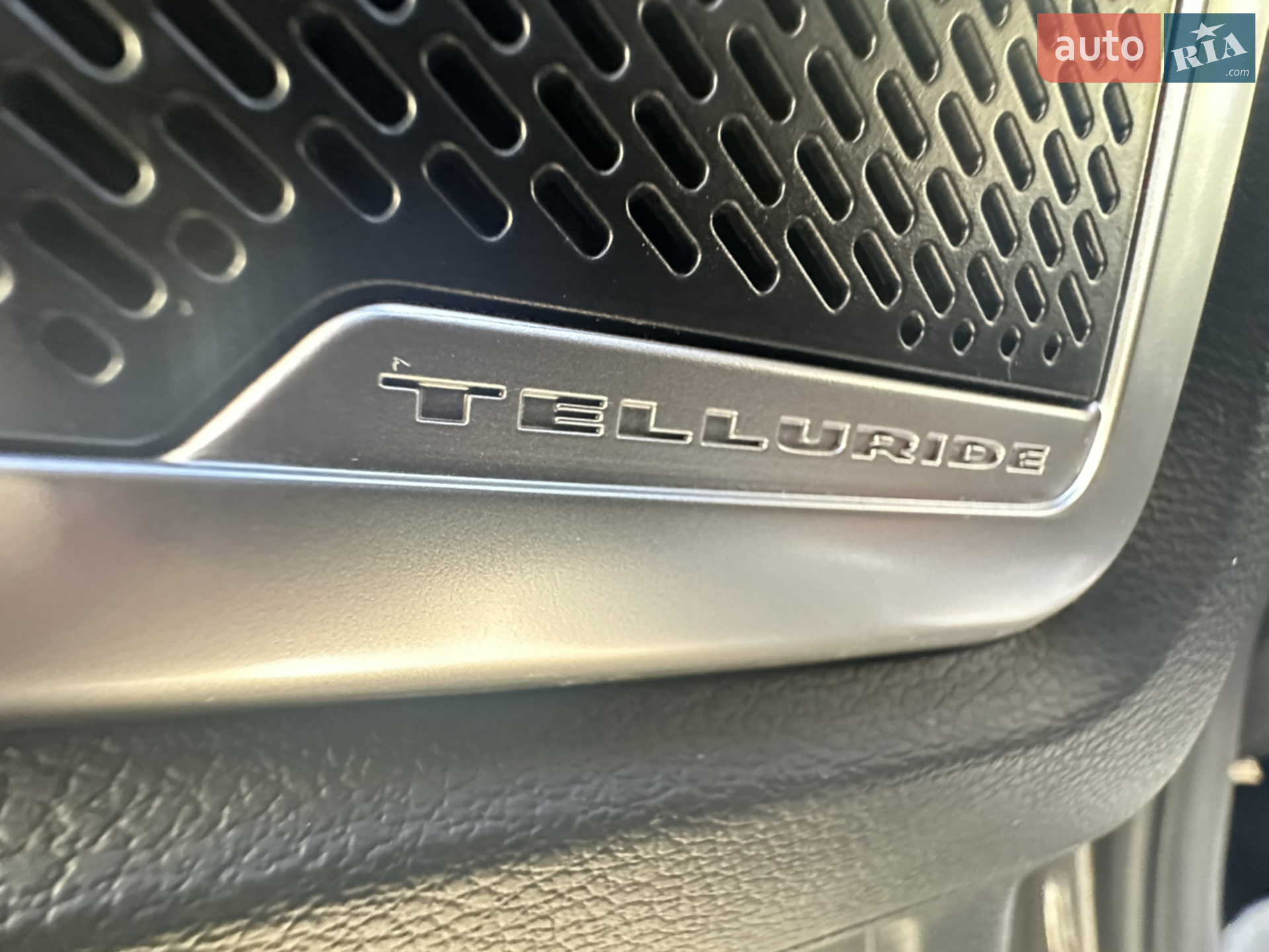 2019 Kia Telluride - мініатюра 19