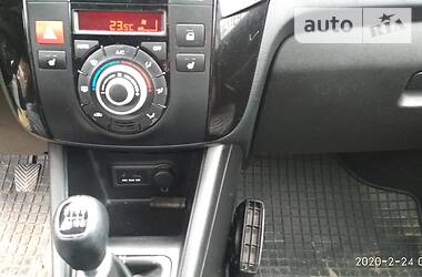 Мінівен Kia Venga 2012 в 