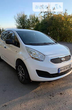 Хетчбек Kia Venga 2010 в Рівному