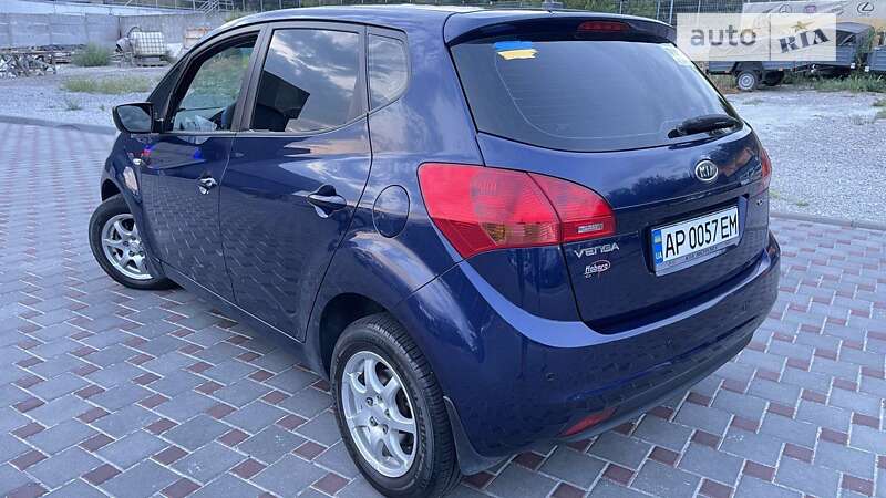 Микровэн Kia Venga 2010 в Запорожье