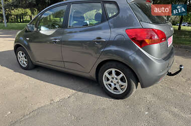Микровэн Kia Venga 2009 в 