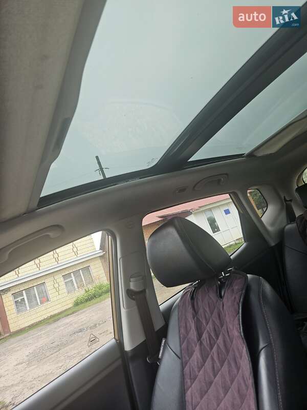 Микровэн Kia Venga 2010 в Сумах