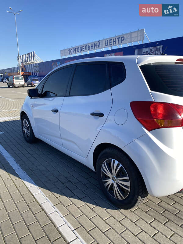 Мікровен Kia Venga 2010 в Нововолинську фото 6 Мікровен Kia Venga 2010 в Нововолинську
