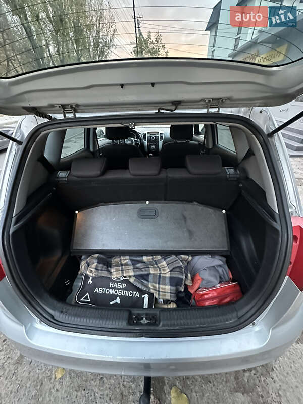 Микровэн Kia Venga 2011 в Львове