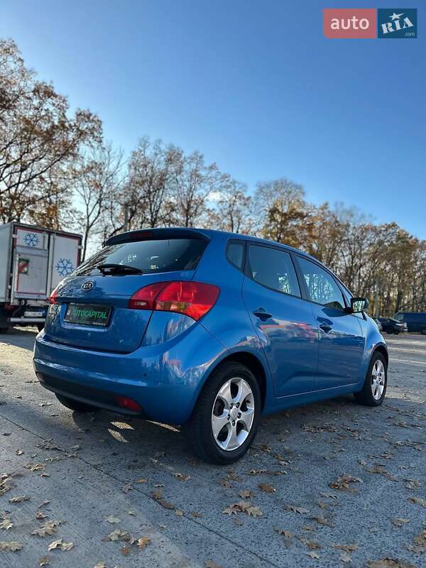 Микровэн Kia Venga 2010 в Киеве