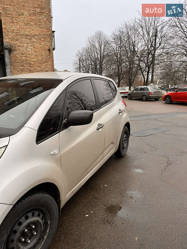 Микровэн Kia Venga 2011 в Борисполе