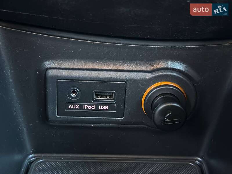 Микровэн Kia Venga 2010 в Киеве