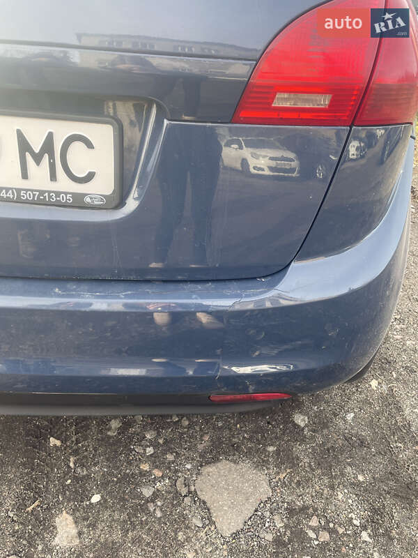 Микровэн Kia Venga 2012 в Киеве