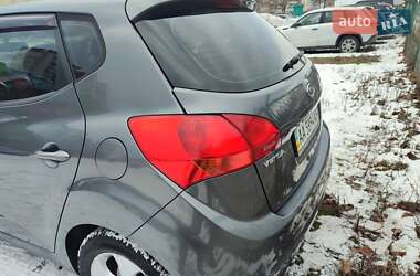 Микровэн Kia Venga 2010 в Киеве