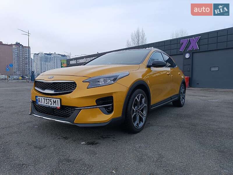 Хэтчбек Kia XCeed 2020 в Киеве