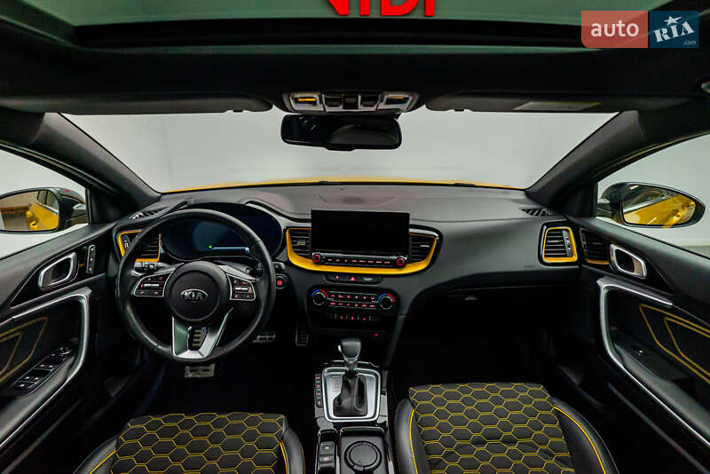 Хэтчбек Kia XCeed 2020 в Киеве