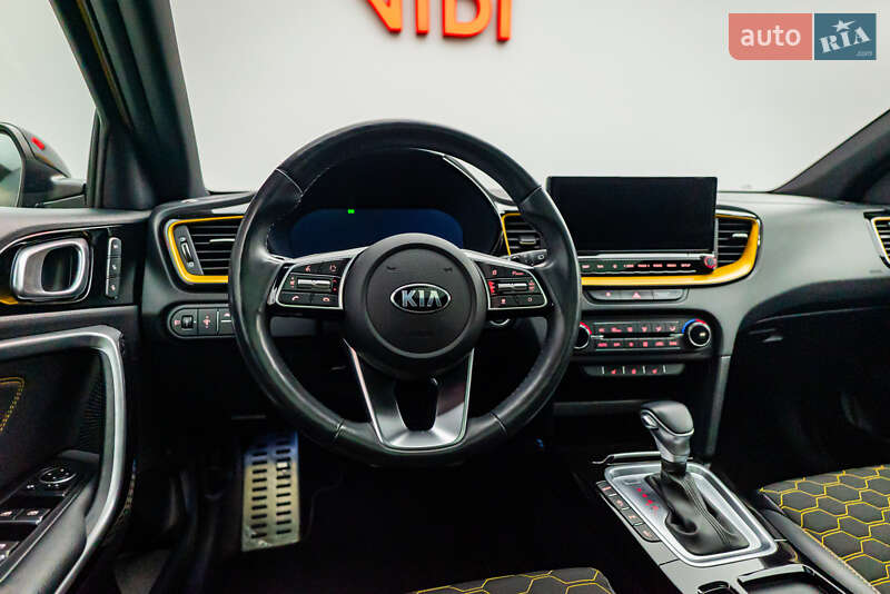 Хэтчбек Kia XCeed 2020 в Киеве